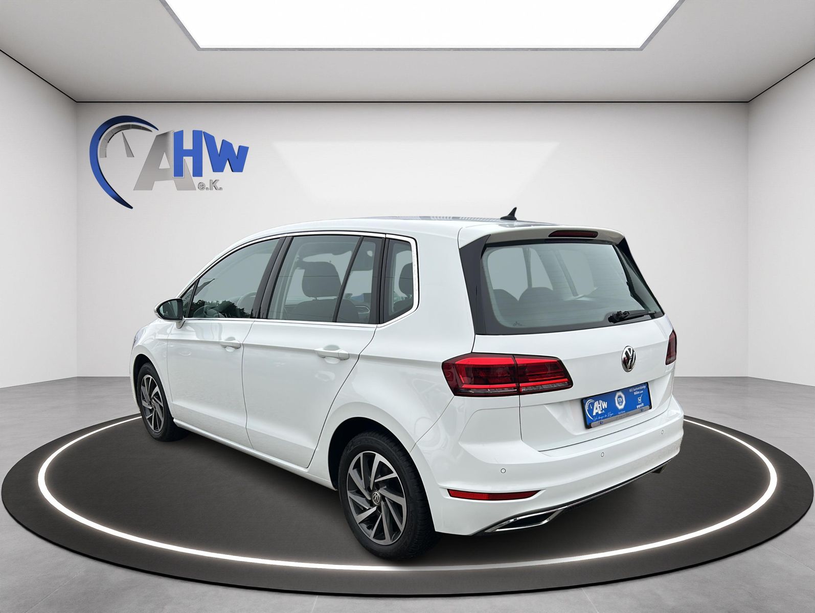 Fahrzeugabbildung Volkswagen Golf Sportsvan 1,5 TSI Highline