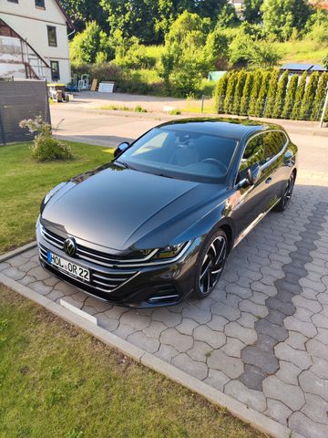 VW Arteon Shooting Brake R-Line 2.0 TDI 200PS