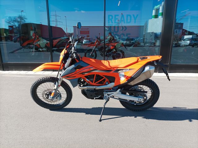 KTM 690 Enduro 2024