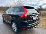 Volvo XC60 Summum AWD*1.Hd*VOLL*AHK*PANO*WINTERPAKET* - Volvo XC60: Awd Summum