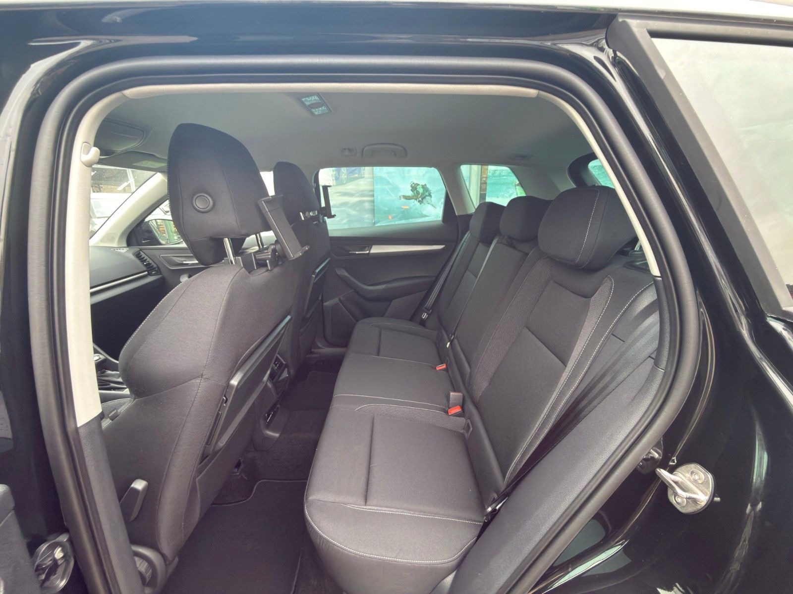 Fahrzeugabbildung SKODA Karoq Balance 1,5 TSI 110 kW 7-Gang-DSG