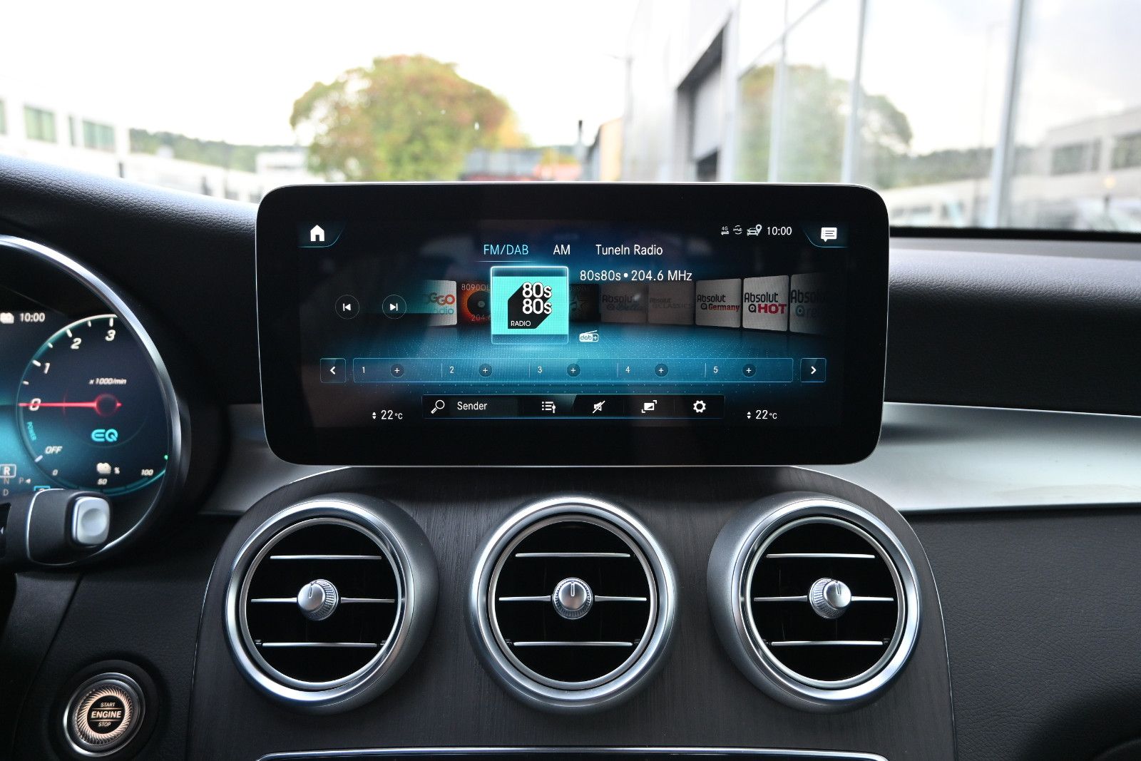 Fahrzeugabbildung Mercedes-Benz GLC 300 de 4MAT. °ACC°AHK°AIRMATIC°HUD°KEYLESS°