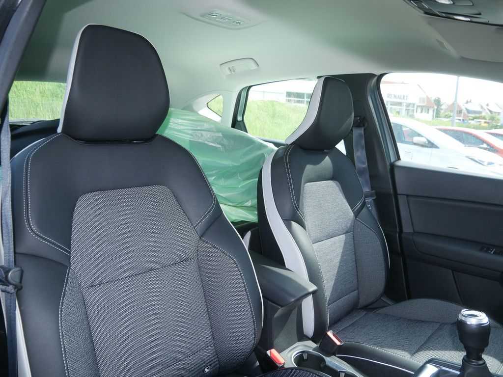 Fahrzeugabbildung Renault Captur Intens TCe 90 KEYLESS PDC SHZ NAVI LED