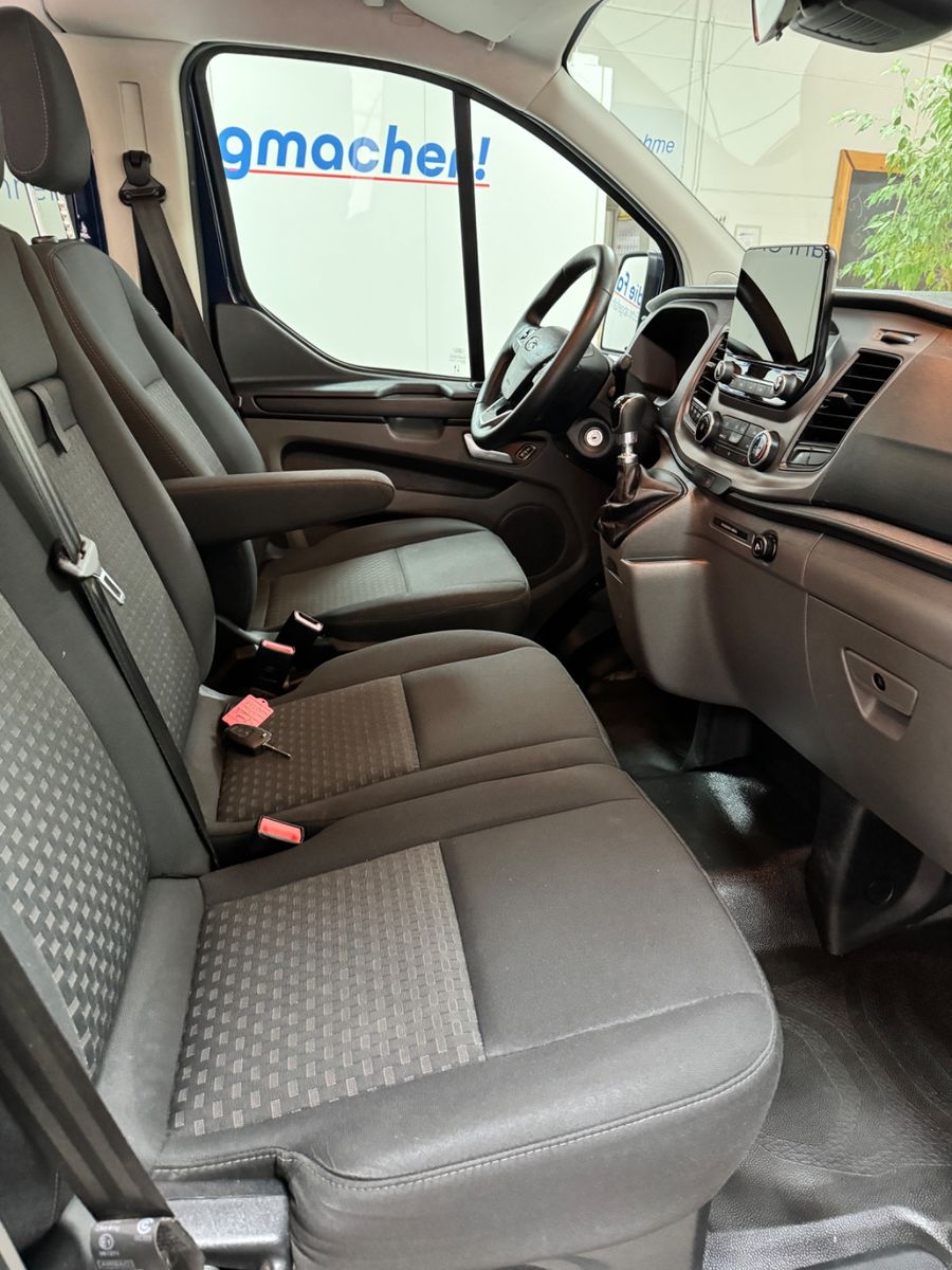 Fahrzeugabbildung Ford Transit Custom Kombi 320 L2 Trend