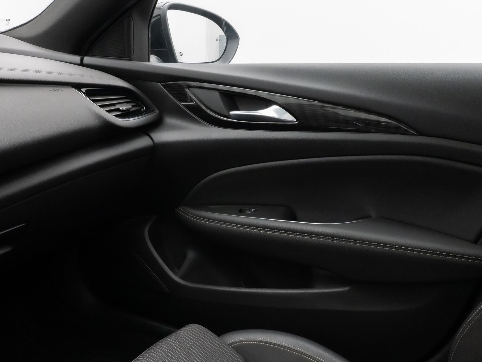 Fahrzeugabbildung Opel Insignia B Sports Tourer Innovation Pano Kamera