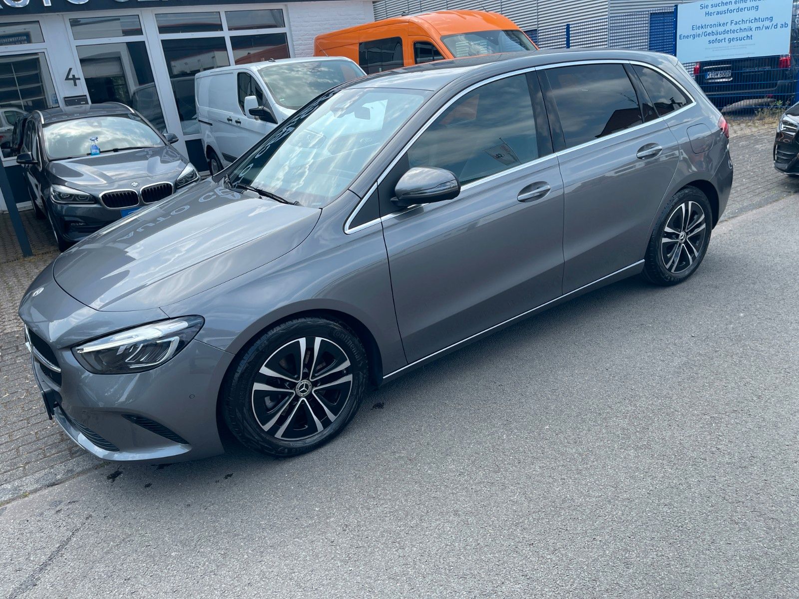 Mercedes-Benz B 180 d Kamera Leder Navi LED PDC Alu foto 4