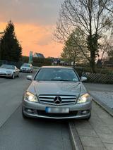 Mercedes-Benz Mercedes Benz C180 nur 83000 - Mercedes-Benz C 180 mit Benzin-Antrieb: Limousine, 1.8