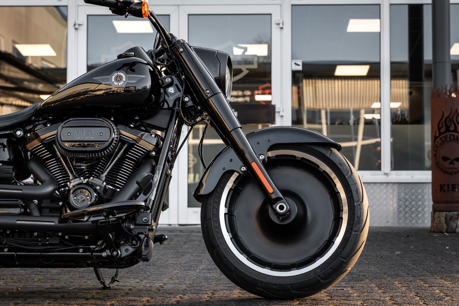 Fahrzeugabbildung Harley-Davidson Softail Fat Boy 30th Anniversary -Jekill & Hyde-
