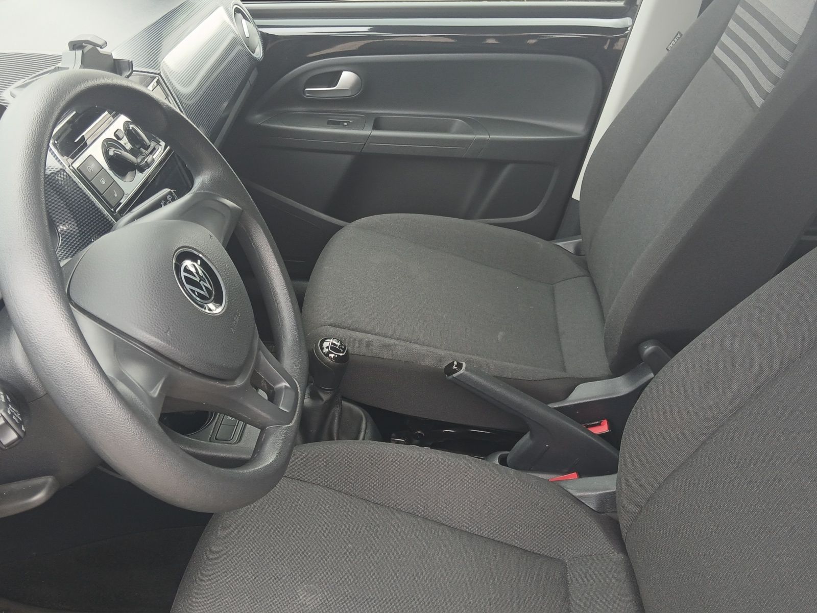 Fahrzeugabbildung Volkswagen up! Klima SHZ Tempomat RFK
