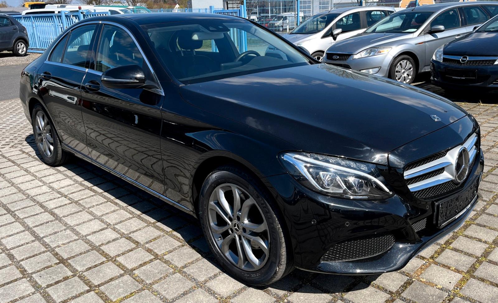 Mercedes-Benz C 200 CGI Lim. AVANTGARDE 1-Hd.|ILS|Pano|Distr.