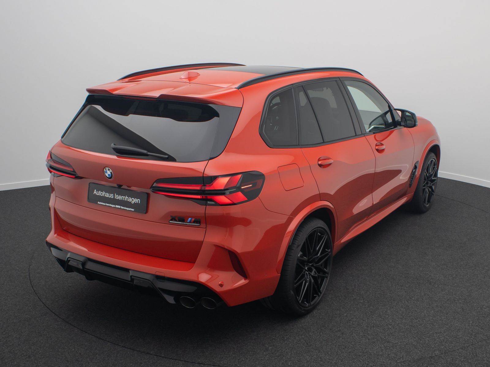 Fahrzeugabbildung BMW X5 M Competition Sky Lounge B&W Massage MegaVoll