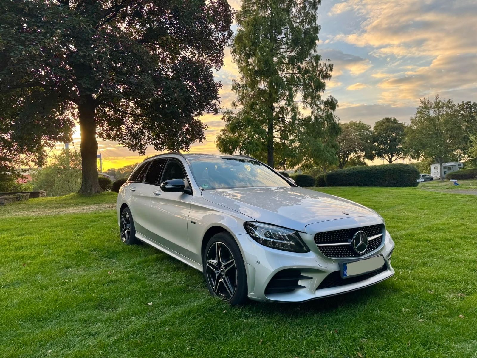 Mercedes-Benz C 300 C T-Modell C 300 e AMG-Line 9G LEDER