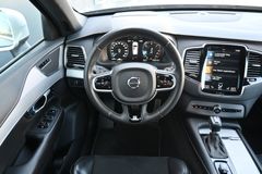 Fahrzeugabbildung Volvo XC 90 D5 AWD* R-Design*STDHZG*PANO*AHK*MIetkauf