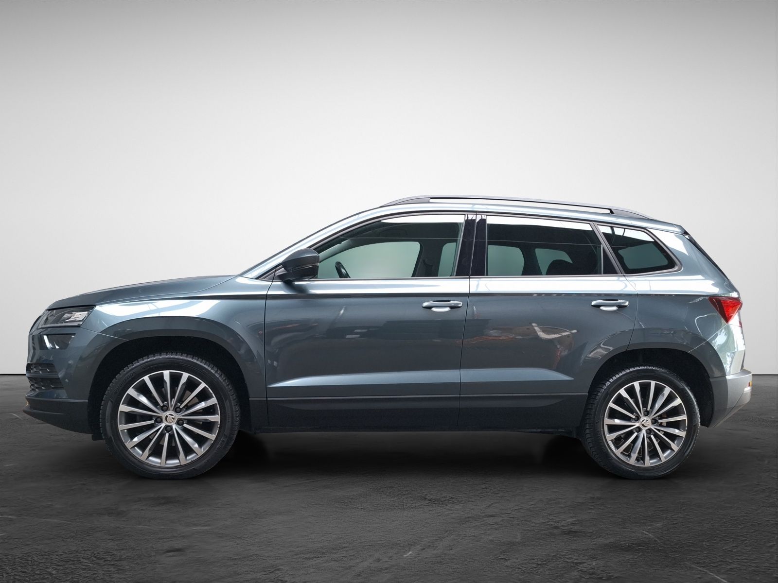 Skoda Karoq 2.0 TDI DSG Style 4x4  AHK Navi LED Kamera imagem 3