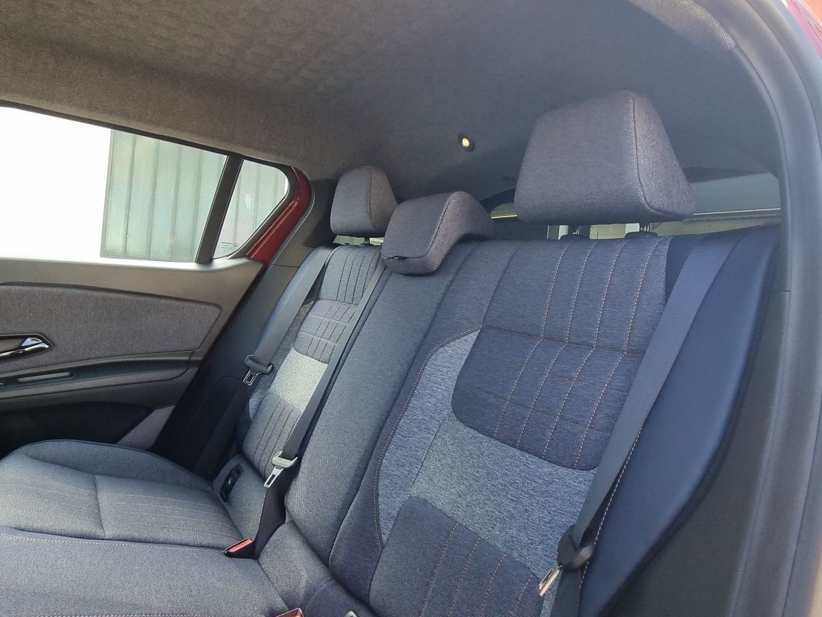 Fahrzeugabbildung Renault R 4 E-Tech elektrisch Techno 150 Comfort Range
