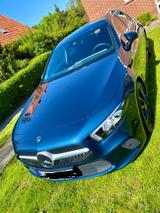 Mercedes-Benz A200 Progressive MBUX/Navi/LED - blaue Mercedes-Benz 200