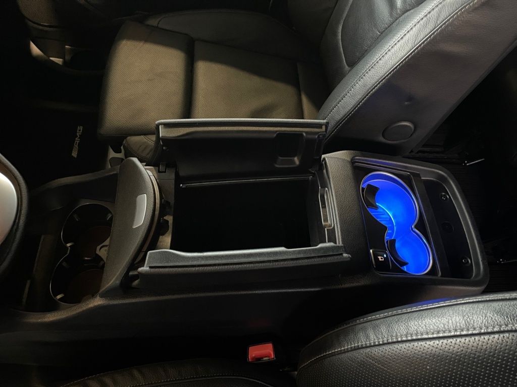 Fahrzeugabbildung Mercedes-Benz V 300 d 4MATIC EAV/L STHZ, AIRMATIC, AHK, 360°