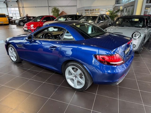 Fahrzeugabbildung Mercedes-Benz SLC 200 9G-Tronic AirScarf KLIMA LED NAVI ALU