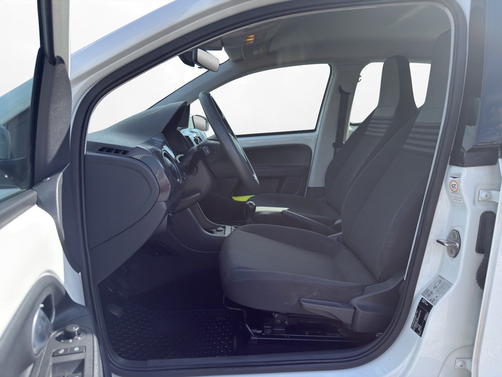 Volkswagen up! - Bild 8