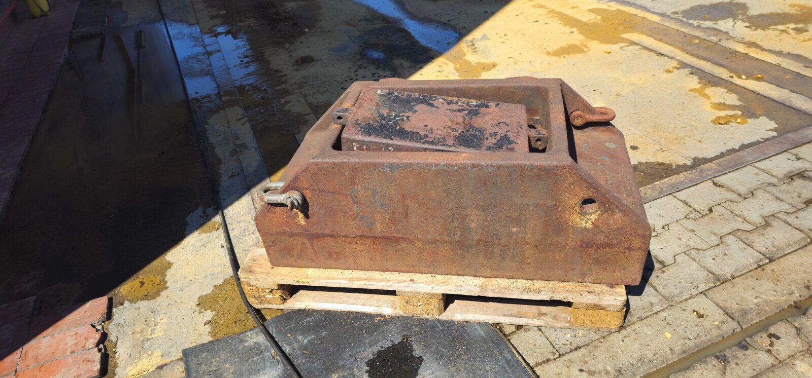 Fahrzeugabbildung IHC S-35 Hydrohammer / Powerpack / Schwenkmäkler