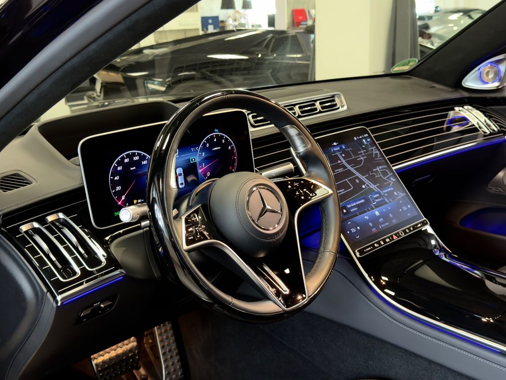 MERCEDES-BENZ S-Class 2023
