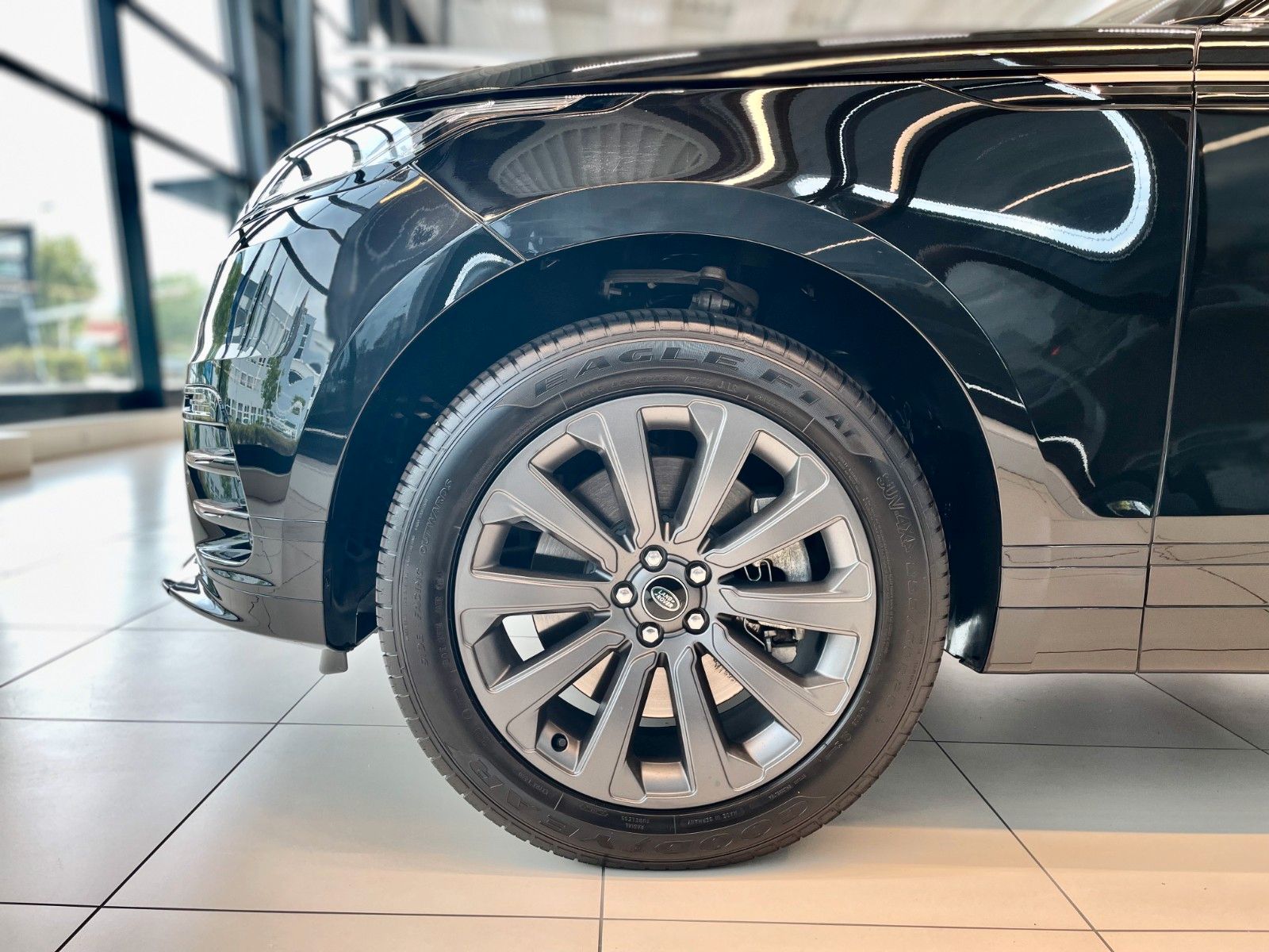 Land Rover Range Rover Velar Hybrid R-Dynamic SE P400e imagem 2