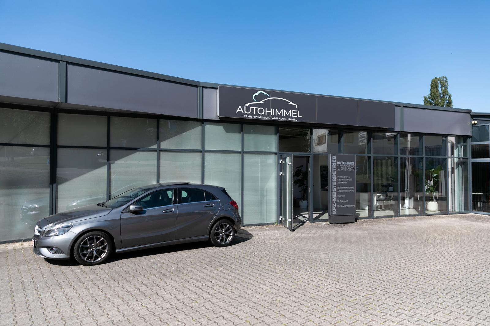 showroom-image-bottom