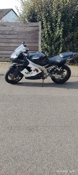 Kawasaki Zx9r - c - - Offers matching your search criteria