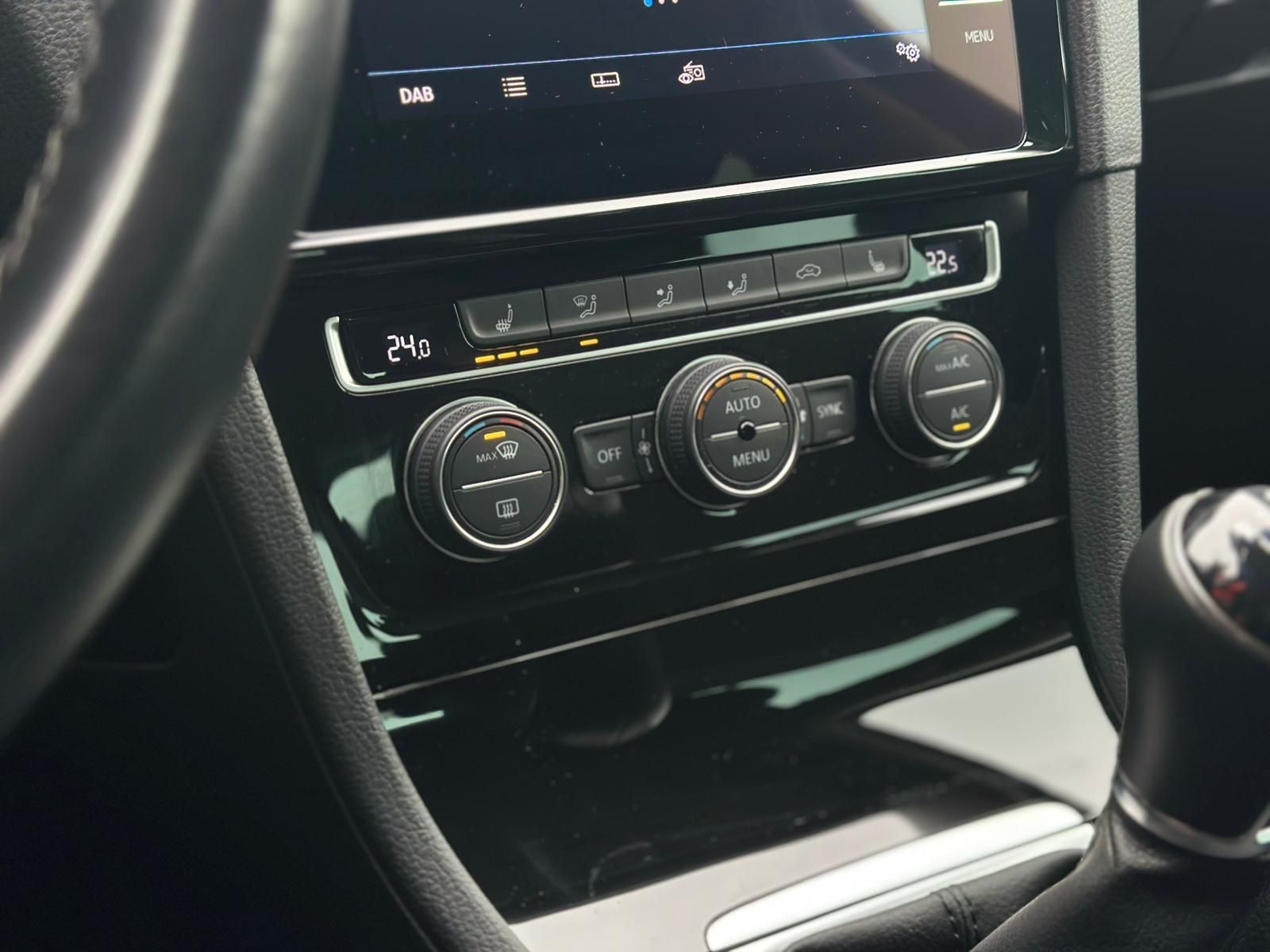 VW Golf 1.5TSI HIGHLINE BM* LED#SHZ#ACC#KLIMA#DAB - Image 13