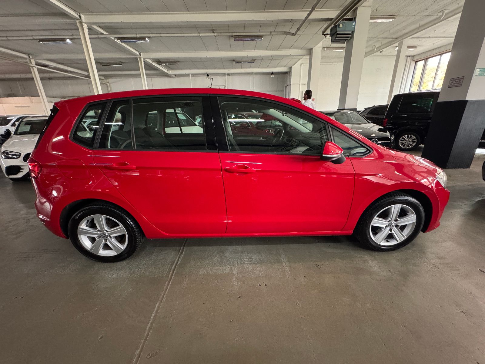 Fahrzeugabbildung Volkswagen Golf 7 TSI SPORTSVAN COMFORTLINE MEDIA PAKET 1.H