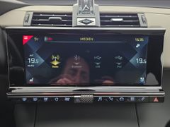 Fahrzeugabbildung DS Automobiles DS 7 Crossback PT 180 Rivoli + Leder/360°/AHK