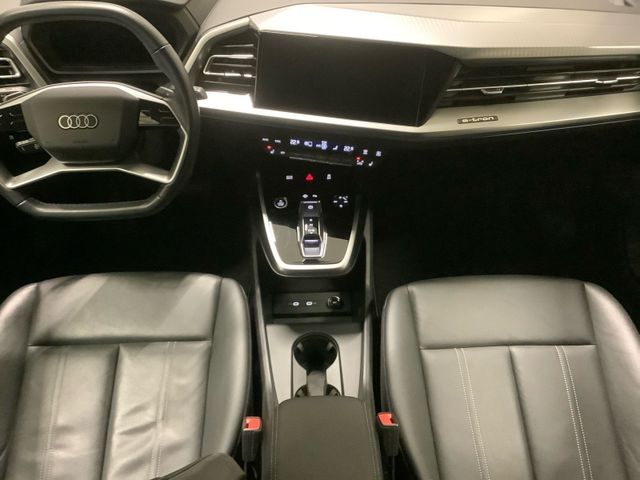 Q4 e-tron 35,Pano,Navi,Smartphone Interface