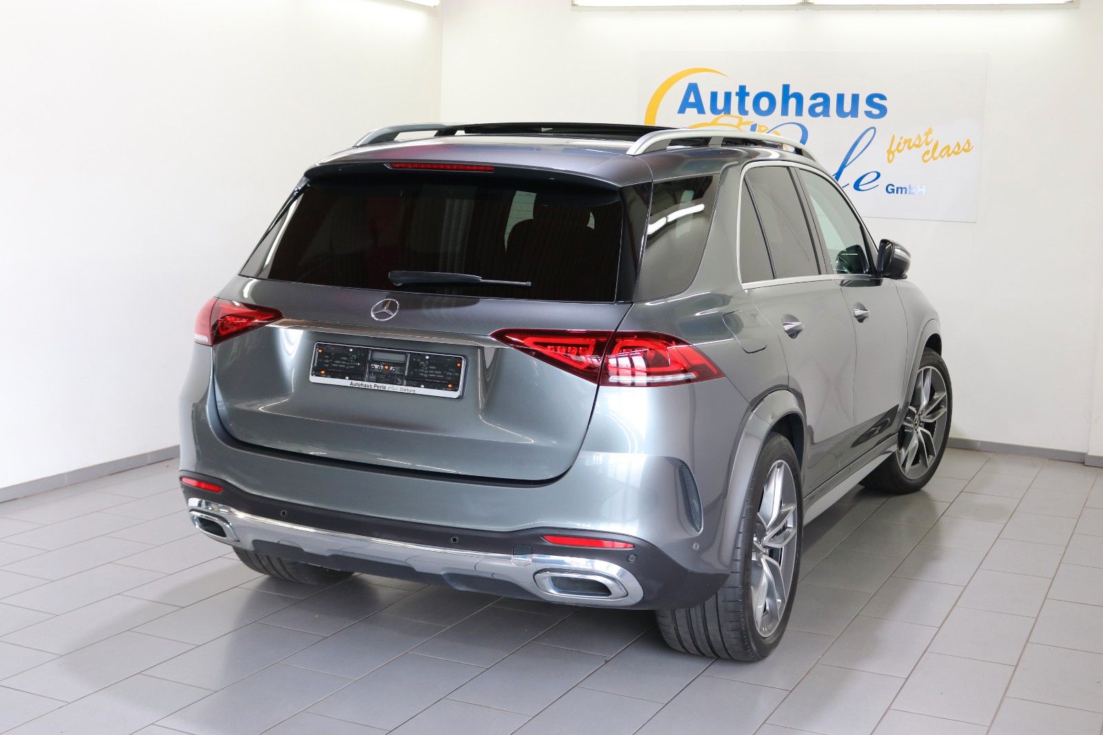 Mercedes-Benz GLE 300 D 4M AMG-LINE 7-SITZER PANO 22Z TABLET foto 4