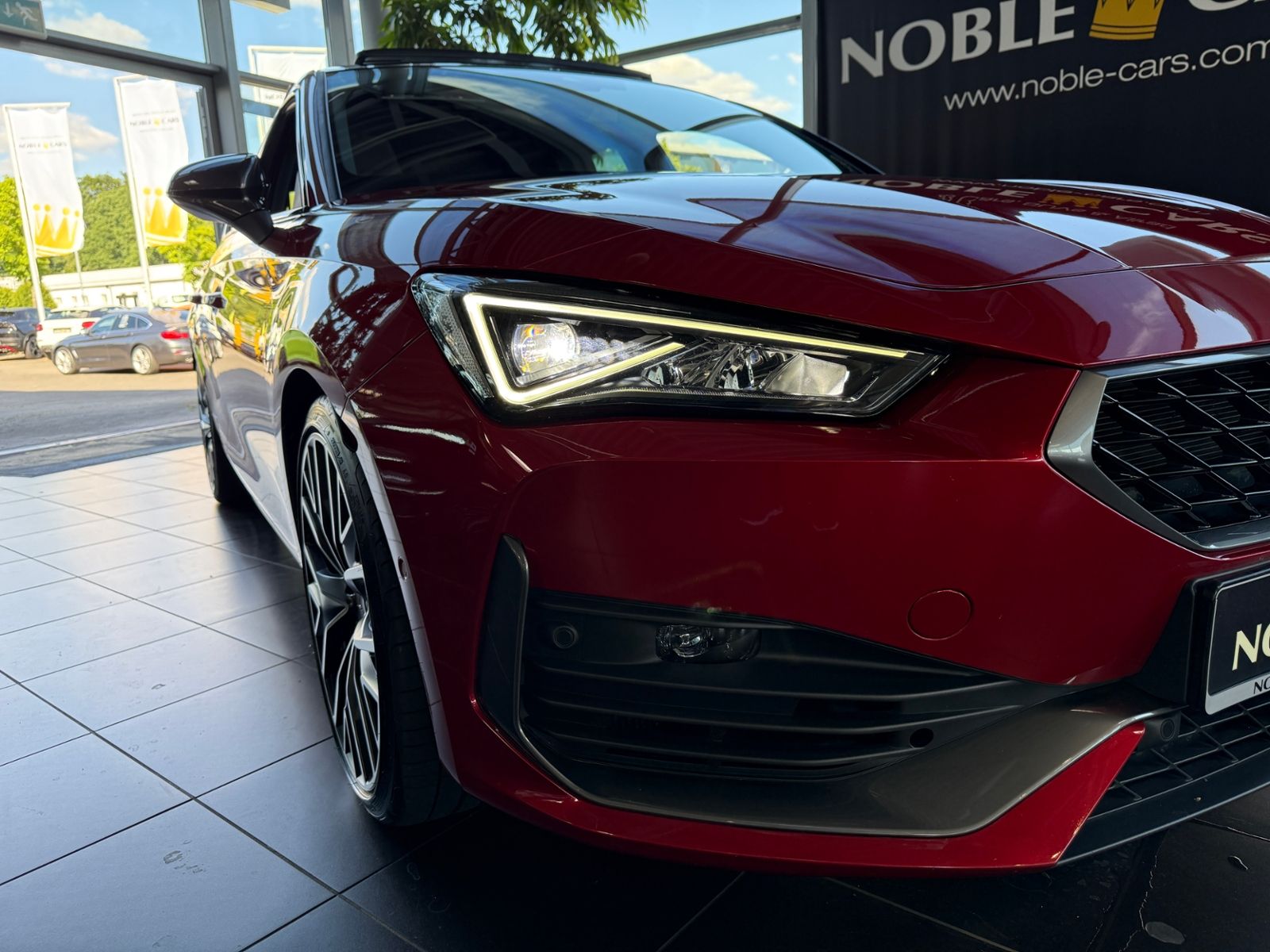 Fahrzeugabbildung CUPRA Leon VZ PANO BEATS ACC RFK