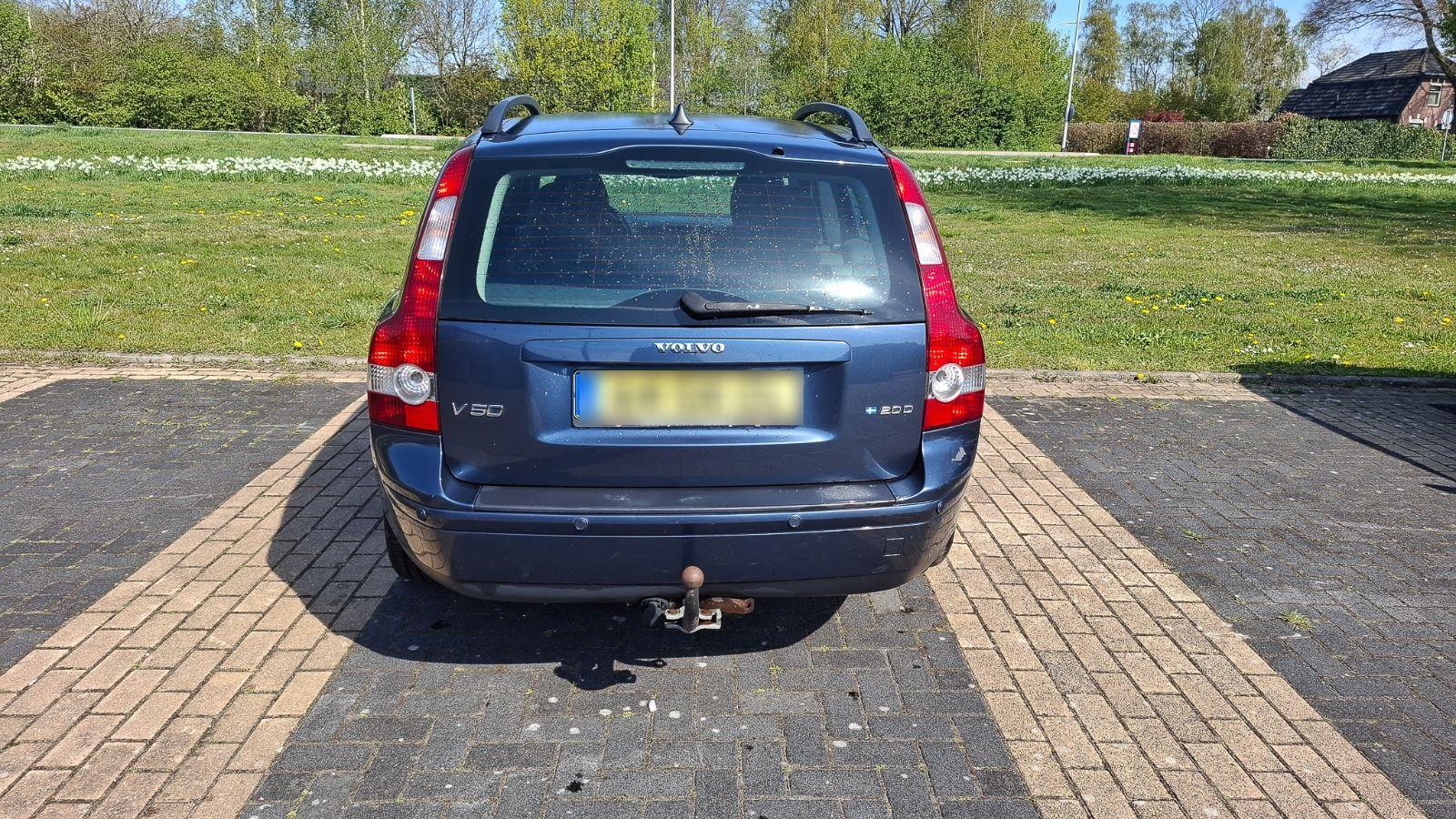 Volvo V50 2006 — engine 137 HP (101kW)