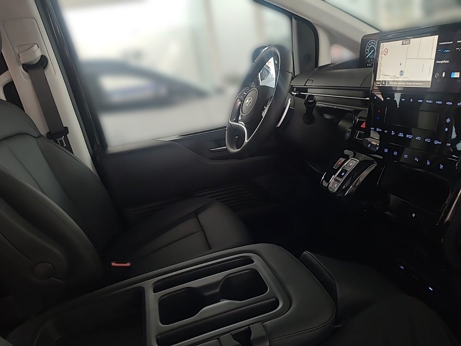 Fahrzeugabbildung Hyundai Staria Prime Hybrid 9 Sitzer