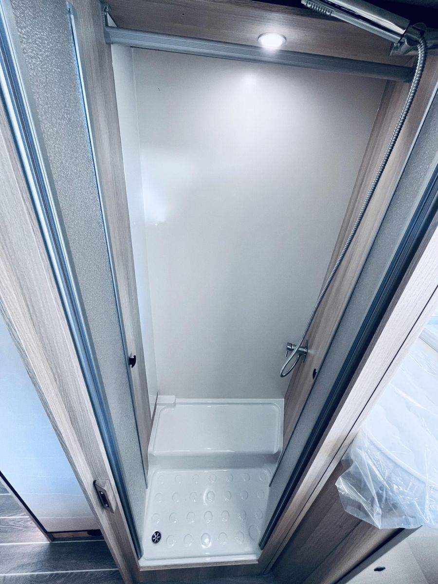 Fahrzeugabbildung NobelART T 7000 Ford