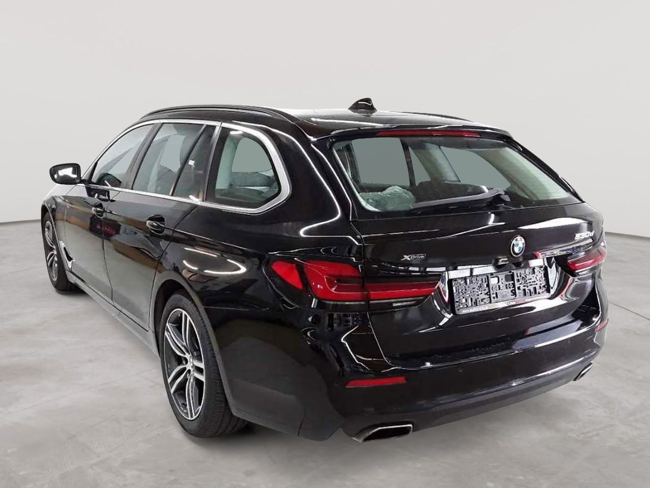BMW 530d xDrive Touring Aut. Navi HuD Sthzg imagem 2