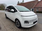 Hyundai STARIA 2.2CRDI 4WD PRIME*9-SITZ*PANO*PARK-P*AHK* - Hyundai STARIA mit Diesel-Antrieb: Prime