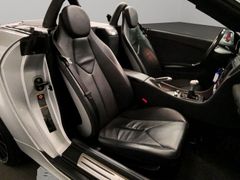MERCEDES-BENZ SLK 200  Kompressor Leder SHZ 19" Alus