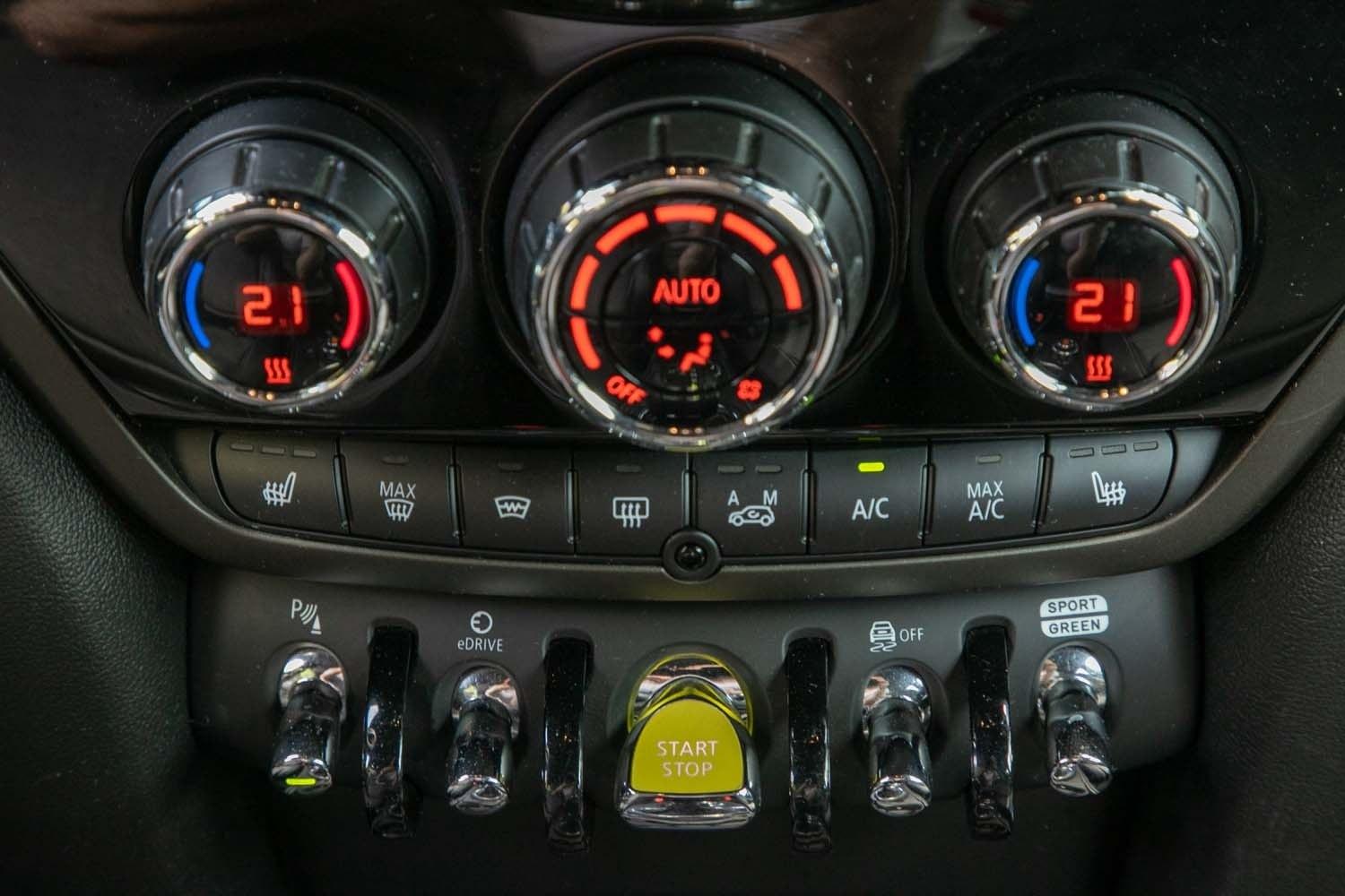 MINI Countryman SE ALL4 Chili HeadUp Klima RFK LED