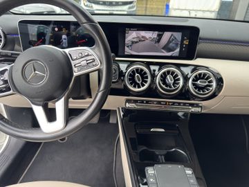 Bild 12 Mercedes-Benz A 180 Edition 19 Progressive Vollleder Kamera MB