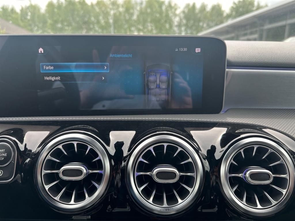 Fahrzeugabbildung Mercedes-Benz A 200 Night Totwi. Navi SHZ LED Ambie. RDK