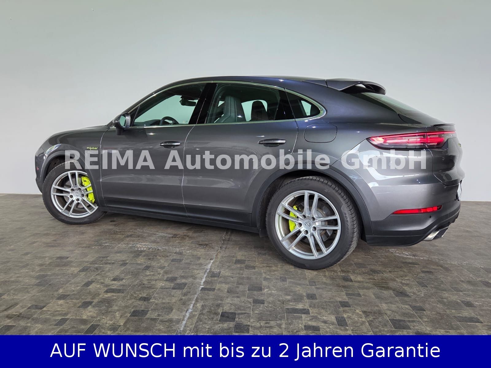 Fahrzeugabbildung Porsche Cayenne Coupe 3,0 E-Hybrid, Pano, 360°, LED