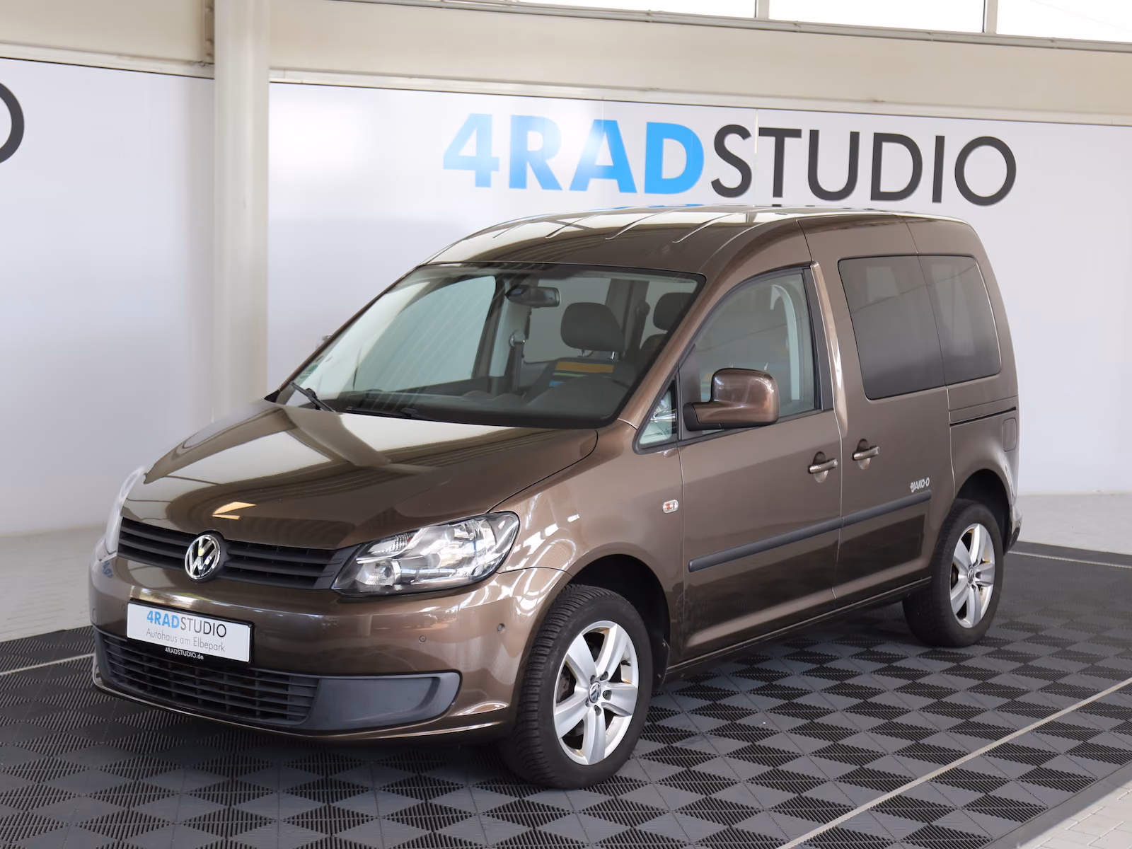 Volkswagen Caddy 1.6TDI DSG KLIMA STANDHZG 7SITZ FLÜGELTÜR