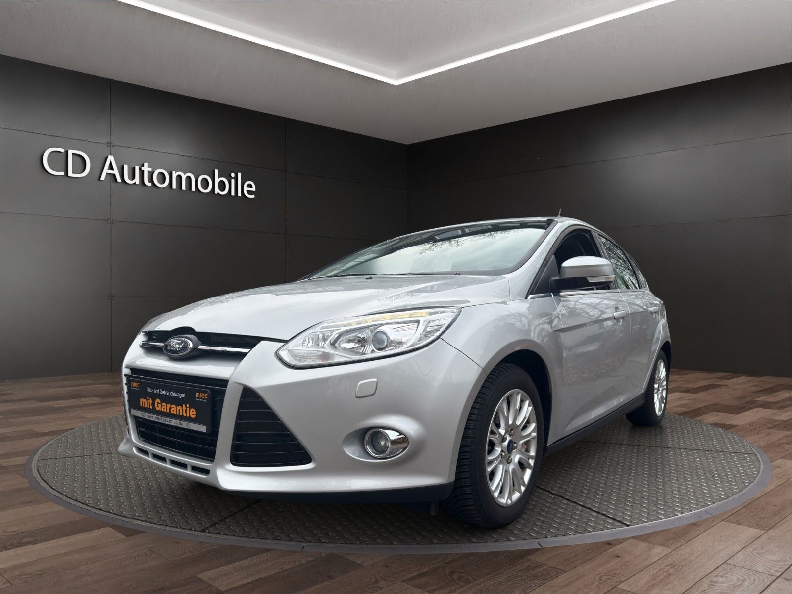 Fahrzeugabbildung Ford Focus Lim. Titanium Automatik/1HAND