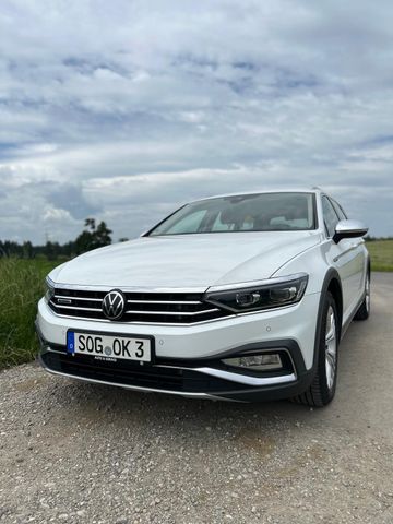 VW Passat Alltrack 2.0 TDI SCR 147kW DSG 4MOTIO...