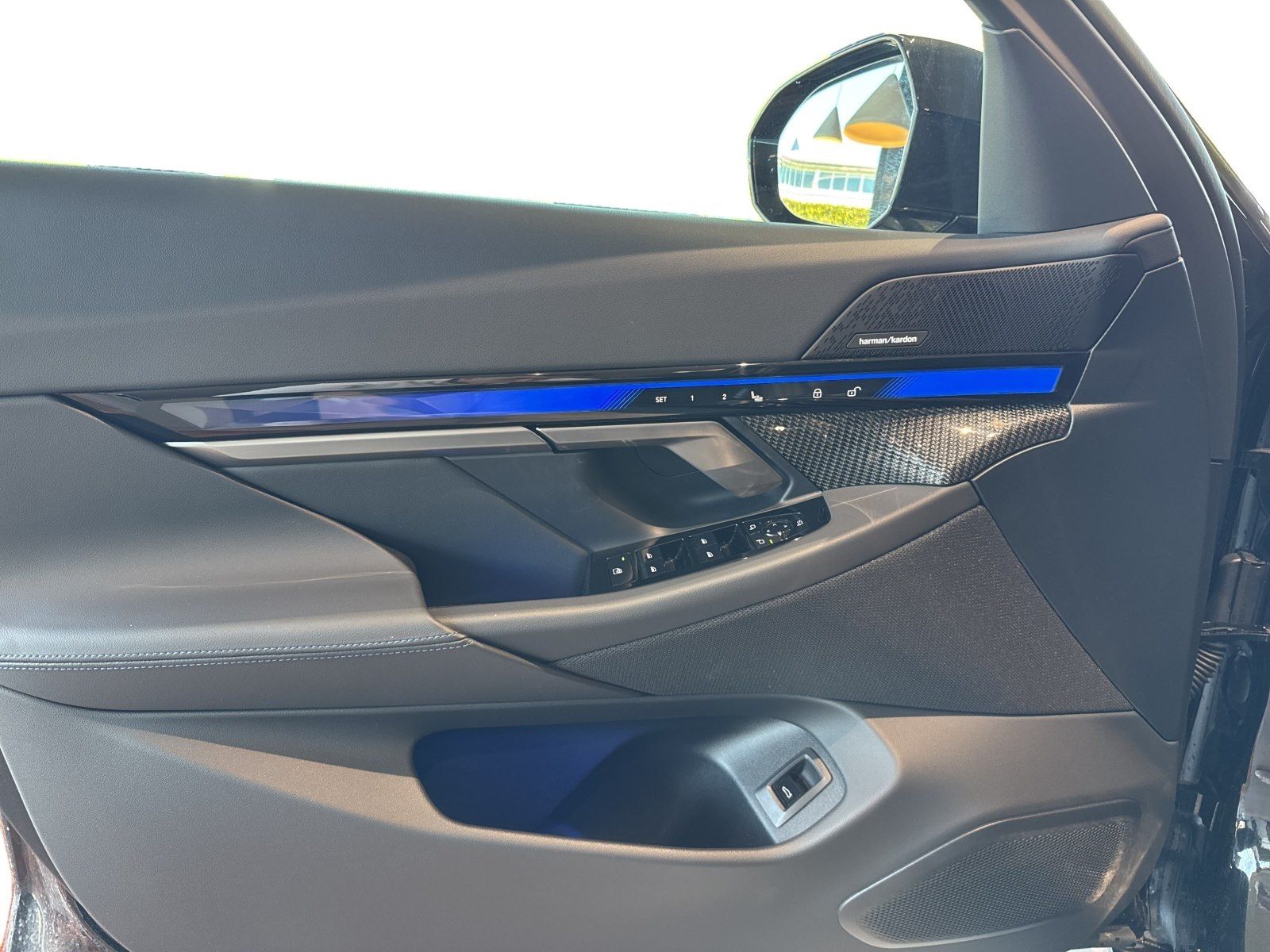 BMW i5 xDrive40 Vollaustattung m. AHK UPE 97.220,-€ foto 16