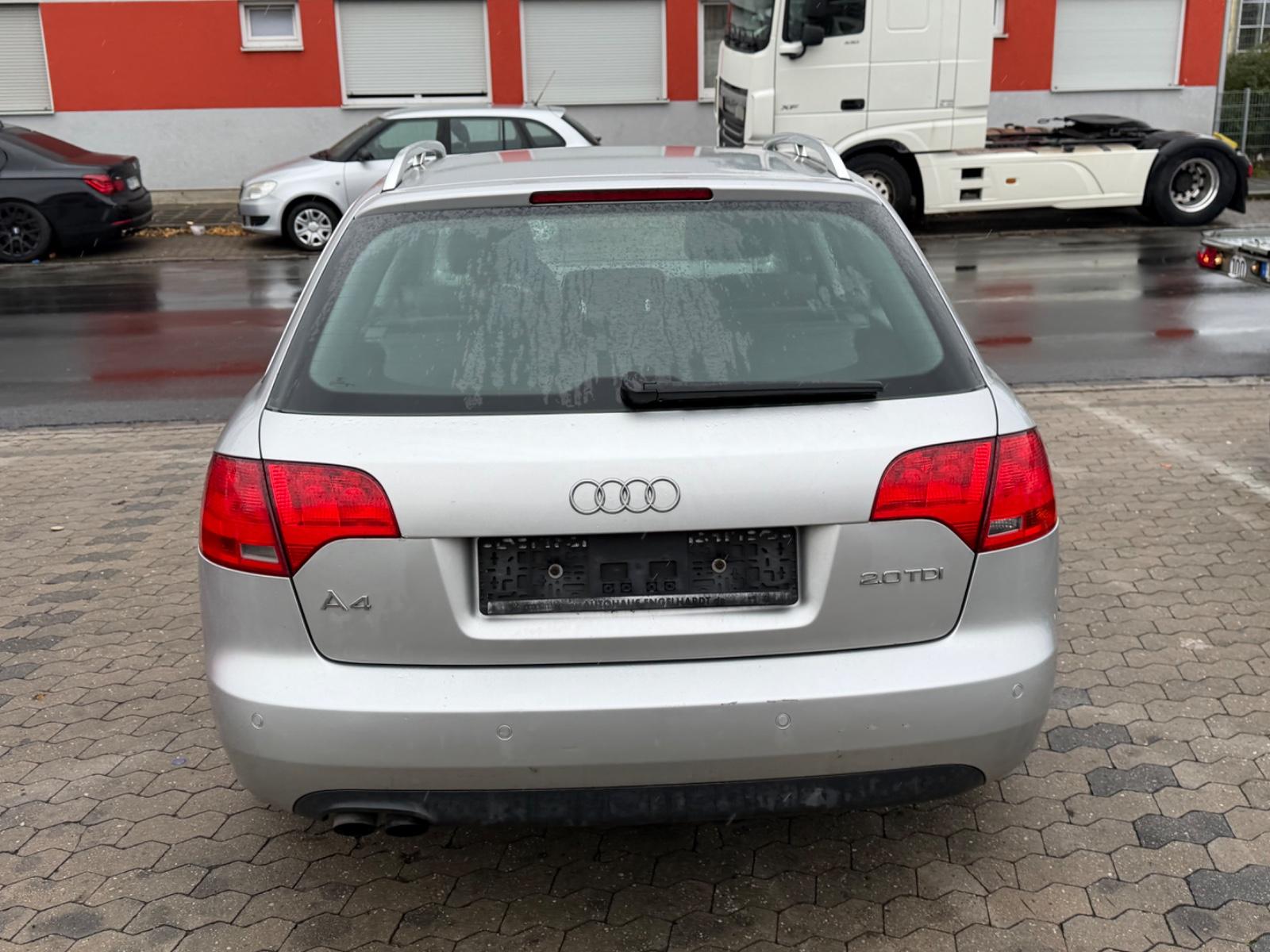 Audi A4 2005 — photo 8