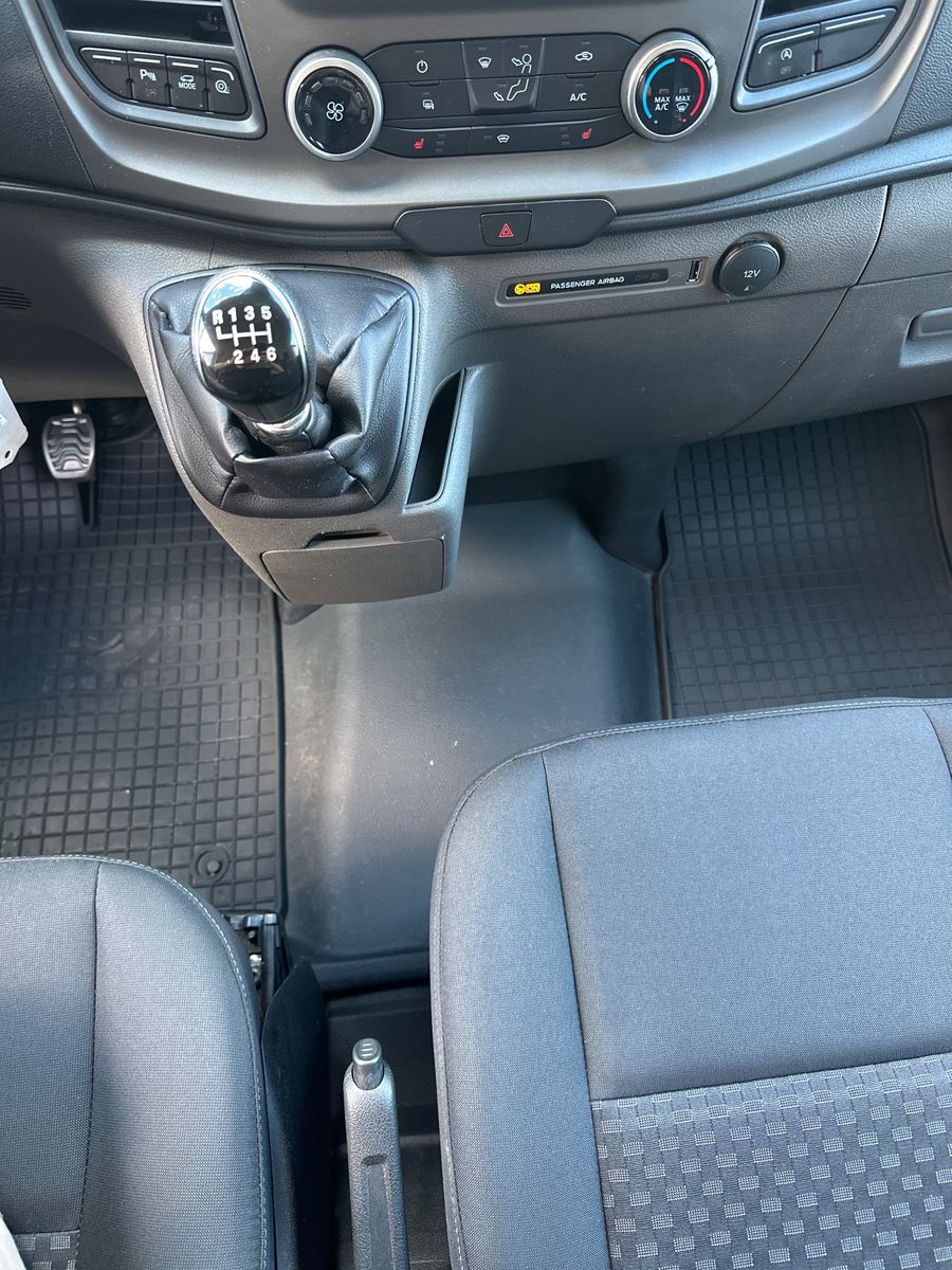 Fahrzeugabbildung Ford Transit Custom 320 L1H1 SORTIMO+NAV+AHK+STHZG
